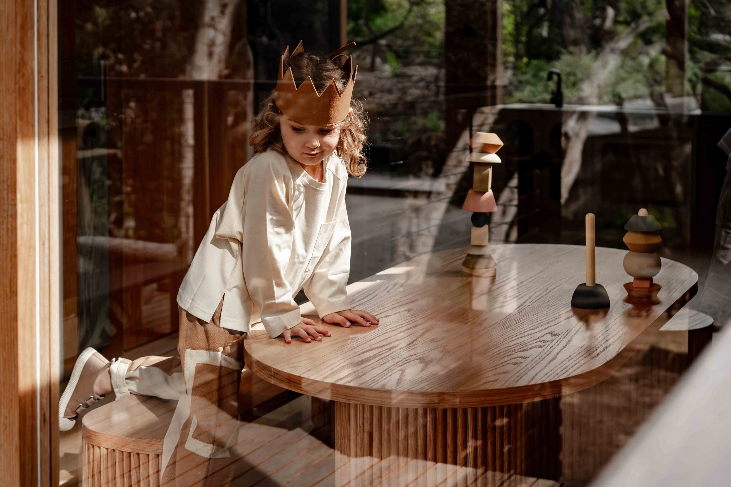 BAISIK Vegan Leather Crowns